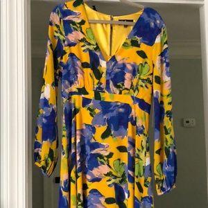 Brand new with tags Lulu’s maxi dress.